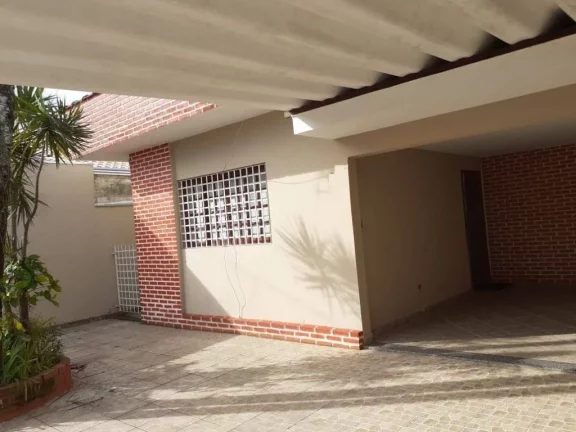 Imagem CASA COM 95 m² - MARACANÃ - PRAIA GRANDE SP