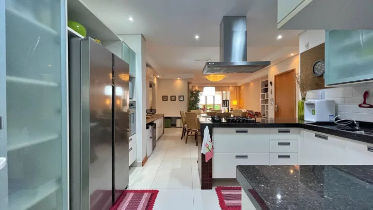 Imagem Apartamento com 4 dormitórios à venda, 228 m por R$ 5.950.000,00 - Riviera