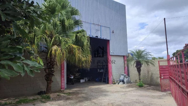 Imagem Galpão à venda, 700 m² por R$ 2.380.000,00 - Iporanga - Sorocaba/SP