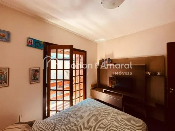 Imagem Linda casa em condomínio à venda em Valinhos, com 3 dormitórios, sendo 2 suítes com closet e sac...