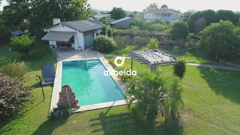 Imagem Casa 5 dormitórios à venda Tomazetti Santa Maria/RS