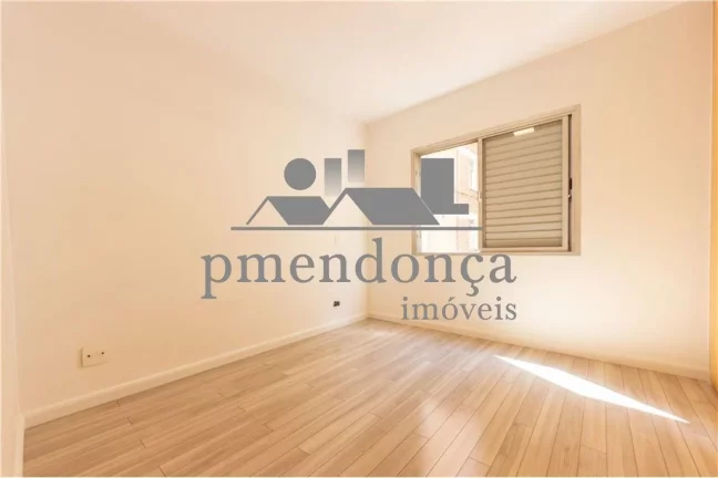 Imagem Apartamento à venda em Higienópolis com 4 quartos (1 suite) e 2 vagas, 200m2.