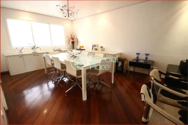 Imagem Casa de Condomínio no alto da boa vista com 4 dormitórios, sendo duas suítes, 4 vagas de garagem,...