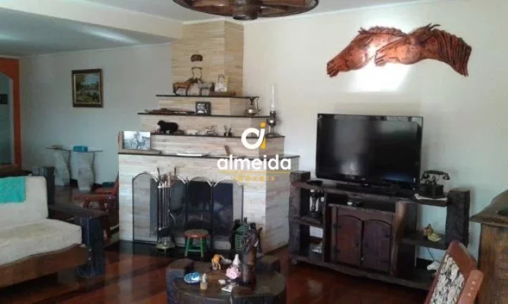 Imagem Casa 3 dormitórios à venda Nossa Senhora do Perpétuo Socorro Santa Maria/RS