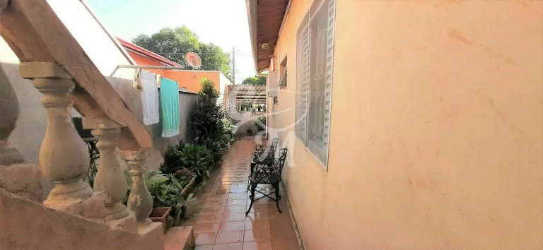 Imagem Casa com 3 dormitórios para venda ou permuta