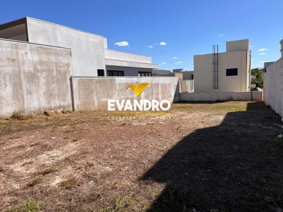 Terreno em Condomínio para Venda em Cuiabá / MT no bairro Jardim Imperial