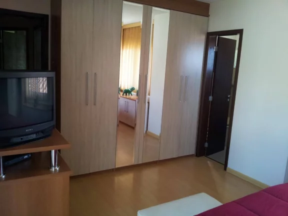 Imagem Triplex em Condomínio Próximo ao Parque Barigui - R$1.100.000,00