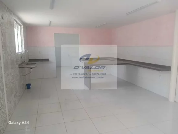 Imagem Vendo Casa com 159 m², 3 quartos s/ 1 suíte + DCE, sala p/ 2 ambientes, piscina e 3 vagas