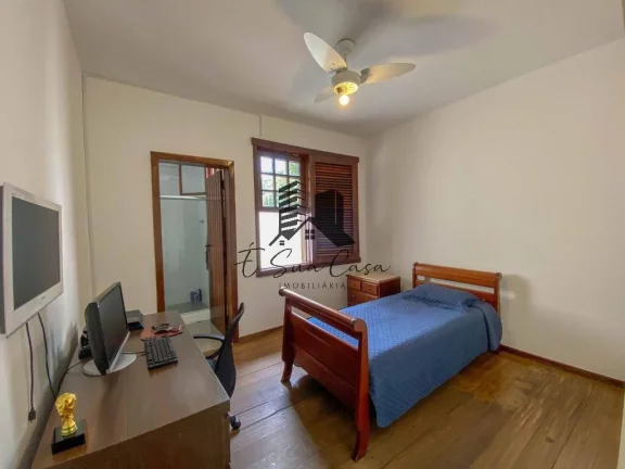 Imagem Casa de 5 Quartos no Bairro Bandeirantes