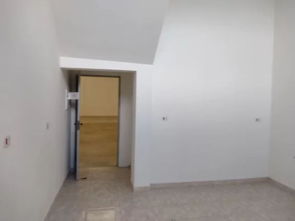 Imagem SALÃO COMERCIAL COM 650 METROS + 250 METROS DE MEZANINO PRÓXIMO CENTRO DO PARQUE NAÇÕES