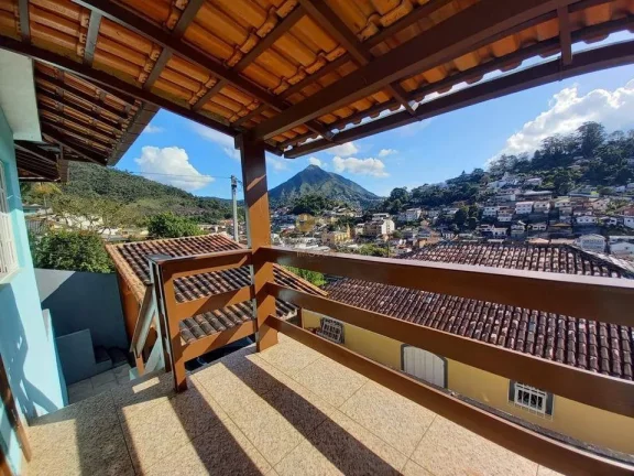 Imagem Casa para Venda em Teresópolis / RJ no bairro Tijuca