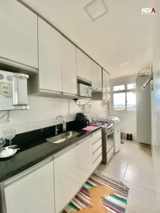 Imagem Com 65m² bem distribuídos, esse apê no andar alto é puro charme e funcionalidade. São 2 quartos...