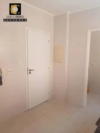 Imagem Linda casa triplex a venda em condomínio fechado em Santos!