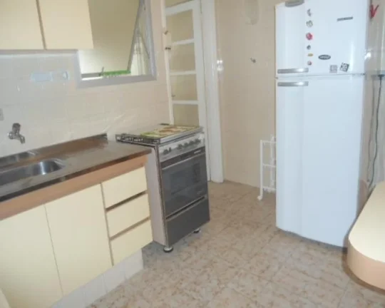 Imagem Apartamento à venda no Guarujá na Praia das Pitangueiras.