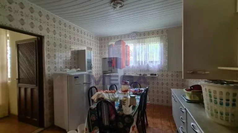 Imagem Excelente casa na região central de vila velha. Próxima a todo tipo de comercio. Situada em rua tra