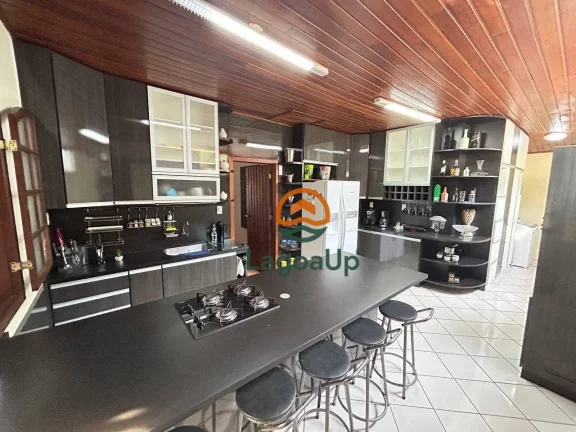 Imagem Casa com 3 dormitórios à venda, 280 m² por R$ 1.200.000,00 - Centro - Lagoa Santa/MG