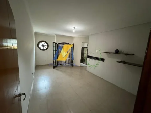 Imagem Sobrado à Venda com 264m², 4 dormitórios, 1 suíte, 2 salas e 2 vagas!!!