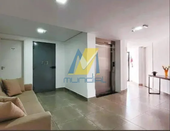Imagem Apartamento Mobiliado com 2 dormitórios e vaga em excelente localização.