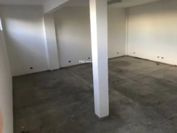 Imagem Aluguel de Loja Comercial de Alto Padrão em São Paulo-SP, Alto de Pinheiros: 2 salas, 2 banheiros, 12 vagas de garagem, 800m².