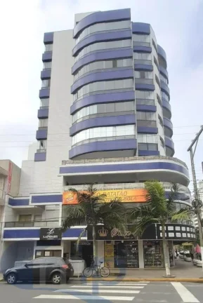 Imagem Sala comercial á venda com 382m² no centro de Torres/RS