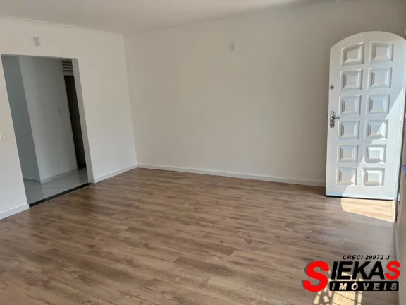 Imagem Imperdível oportunidade: Casa à venda em São Paulo-SP, no Tatuapé, com 4 quartos, 1 suíte, 1 sala, 4 banheiros, 3 vagas e 180m²!