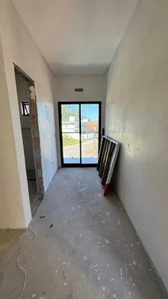 Imagem Geminado com 3 dormitório sendo 1 suíte e 2 vagas - Petrópolis | Joinville/SC