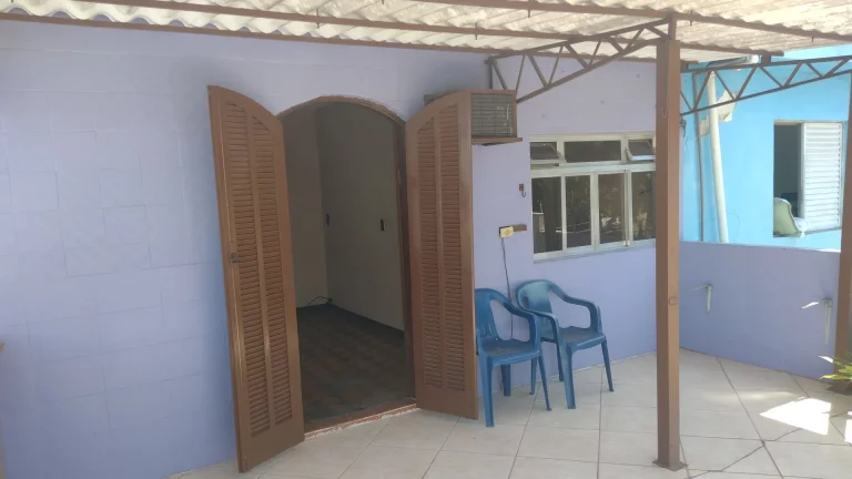 Imagem IMOVEL SOBRADO COM TRÊS MORADIAS PARA RENDA EXTRA