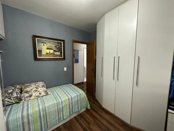 Imagem Venha morar em uma cobertura em local previlegiado em icarai,proximo ao Campo de São Bento,com comércio no entorno,imovél amplo,com vista previlegida