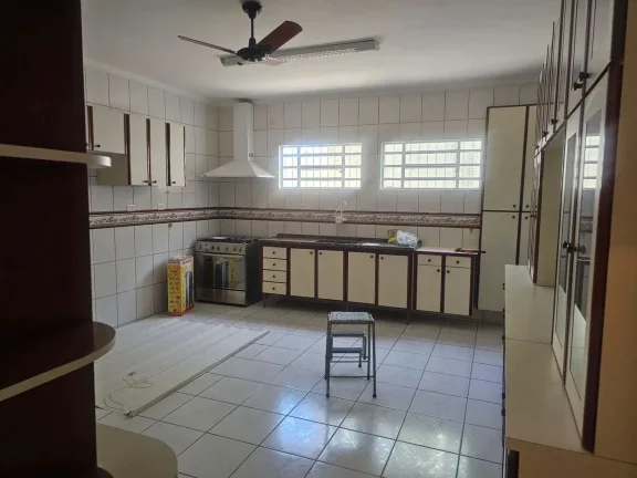 Imagem Casa a venda na Rua Trajano Vieira de Macedo, Jardim das Indústrias, São José dos Campos, SP