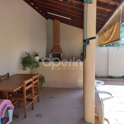 Imagem Casa à venda - Residencial Samambaia