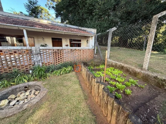Imagem Casa com 4 dormitórios à venda, 267 m² por R$ 1.500.000,00 - Jd do Embaixador - Campos do Jordão/SP