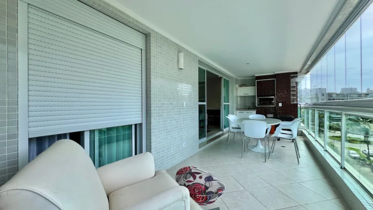 Imagem Imperdível! Apartamento à venda em Riviera de São Lourenço Módulo 07: 3 quartos, 1 suíte, 2 salas, 2 vagas, 113,25m² de área. Varanda gourmet!