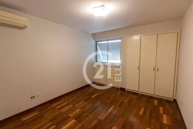 Imagem Itaim, 90 m² de área útil, totalmente reformado