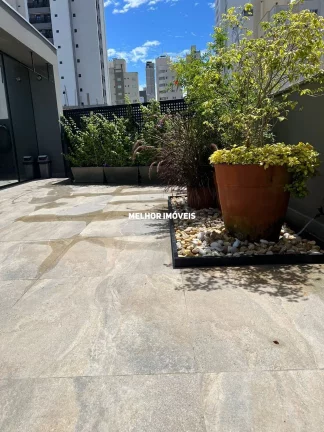 Imagem Casa de Alvenaria nova à venda com 5 suítes e 8 vagas de garagem localizada no centro de Balneário Camboriú