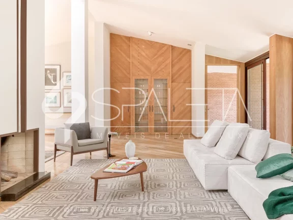 Imagem Lindíssima residência com lazer completo à venda no Residencial Chácara Flora