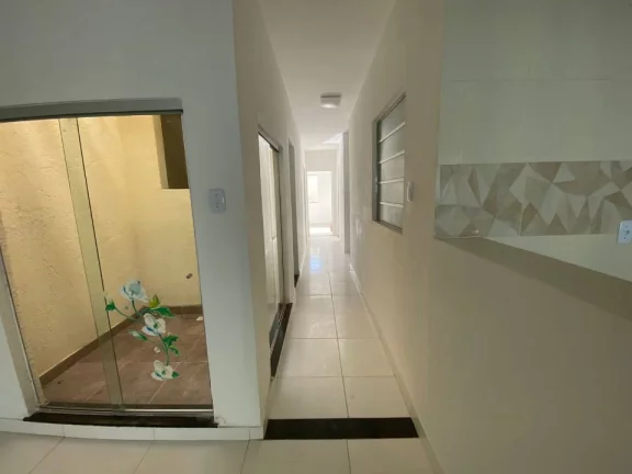 Imagem Casa na Jabotiana - Amplo espaço e localização privilegiada