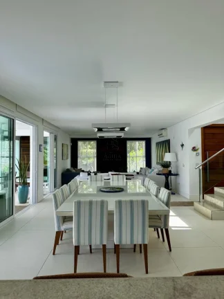 Imagem Linda casa em condomínio na Praia da Santa Rita em Ubatuba!