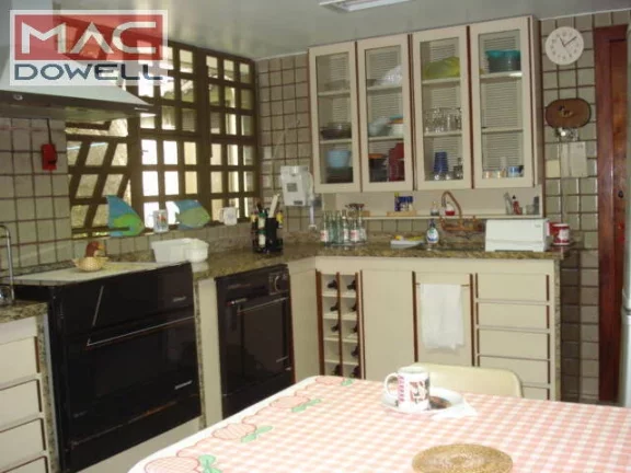 Imagem Casa de 350 m² / 4 quartos - VENDA - Laranjeiras /RJ