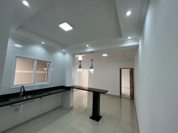 Imagem Casa para Venda em Mongaguá, Vera Cruz, 2 dormitórios, 1 suíte, 1 banheiro, 2 vagas