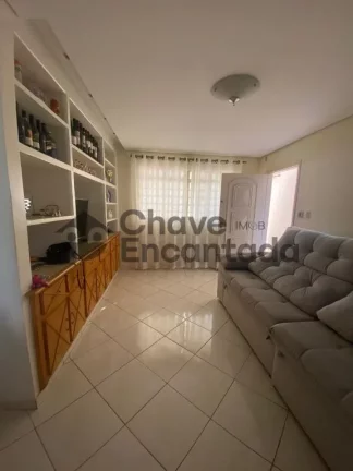 Sobrado amplo e elegante.