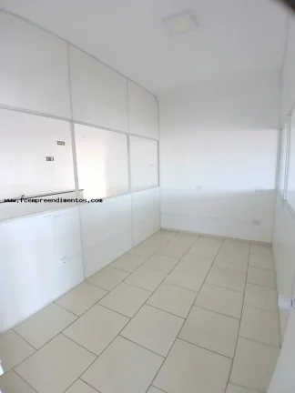 Imagem Salão Comercial para Locação em Limeira, Vila Queiroz, 1 banheiro, 3 vagas