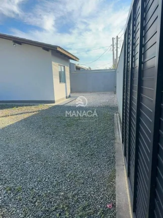 Imagem Casa com Piscina na Primeira Quadra, Barra Velha!