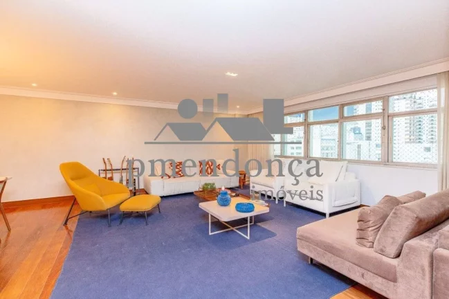 Imagem Apartamento em Higienopolis com 172m², 04 quartos (1 sui­te) e 2 vagas.