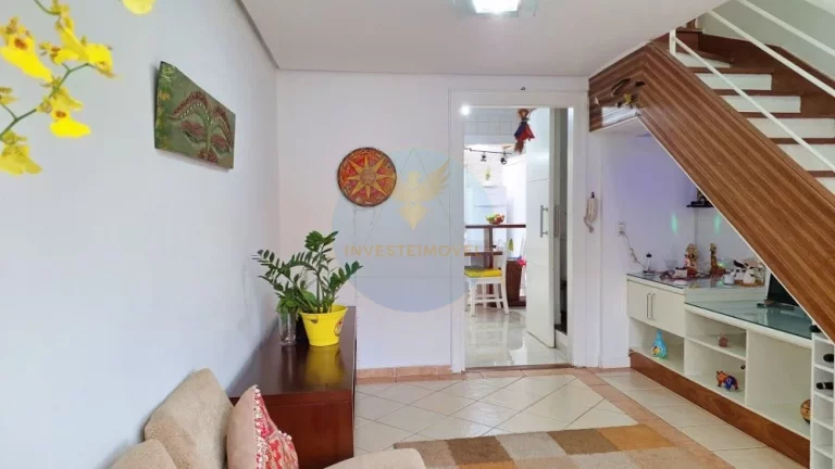 Imagem Casa em Condomínio a Venda no bairro Granja Viana - Cotia, SP