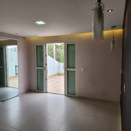 Imagem Sobrado com Edícula e Energia Solar 3 Dormitorios 2 vagas no Rudge Ramos