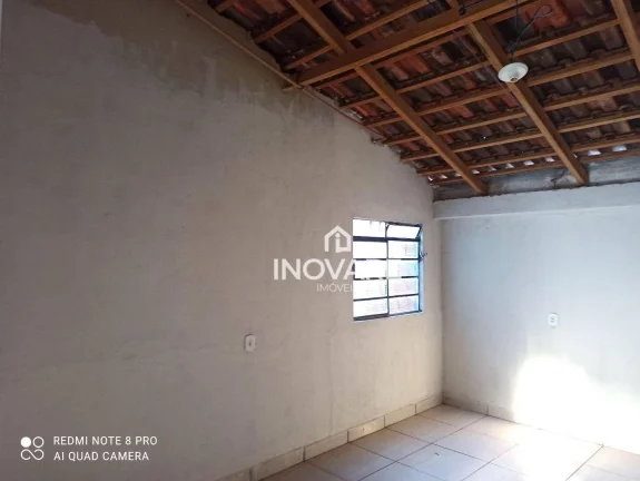 Imagem Casa com 2 dormitórios à venda, 62 m² por R$ 185.000,00 - Dona Guri - Itumbiara/GO
