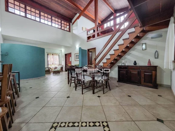 Imagem Belíssima Casa à venda, com 5 Dormitórios 2 Suítes 280m² de área útil, na Riviera de São Lourenço - Bertioga SP