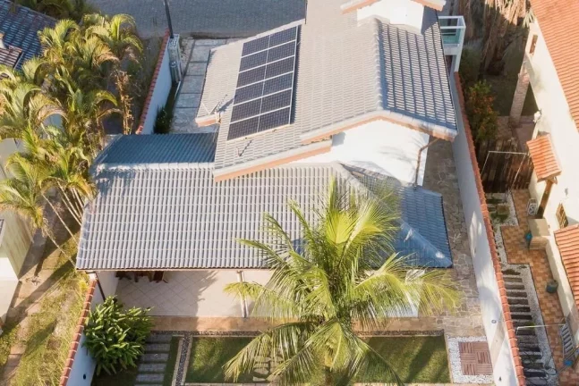 Imagem Morada da Praia - Casa de Praia Sobrado mobiliada para locação no Condomínio Morada da Praia em Bertioga, com 6 dormitórios e piscina