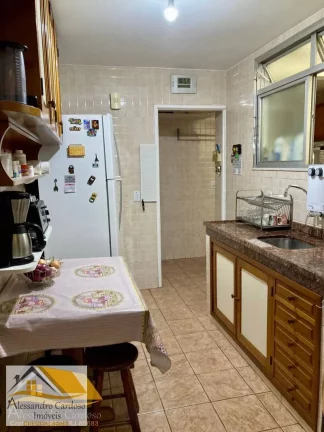 Imagem Vendo apartamento no Centro com 2 quartos e vaga de garagem