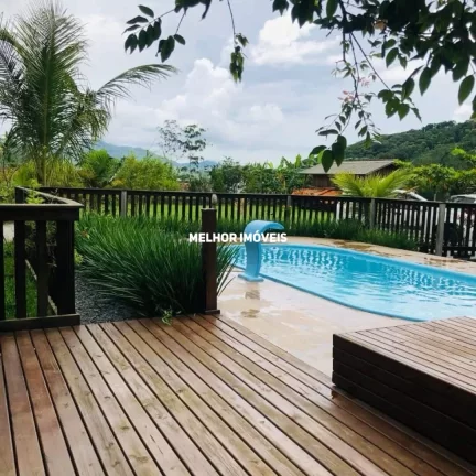 Imagem Sítio á venda com 3 dormitórios localizado em Camboriú.